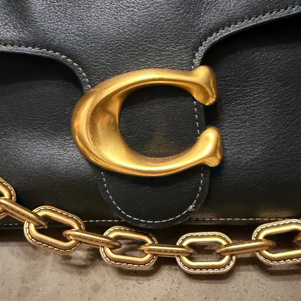 Coach Black Leather Shoulder Bag with Gold Hardware and Chain Accent - Picture 14 of 16